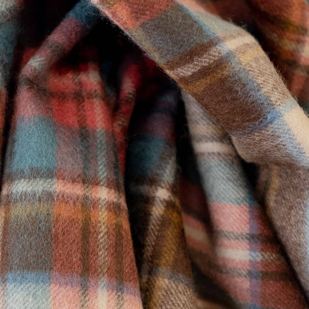 Lambswool Scarf in Stewart Dress Antique Tartan