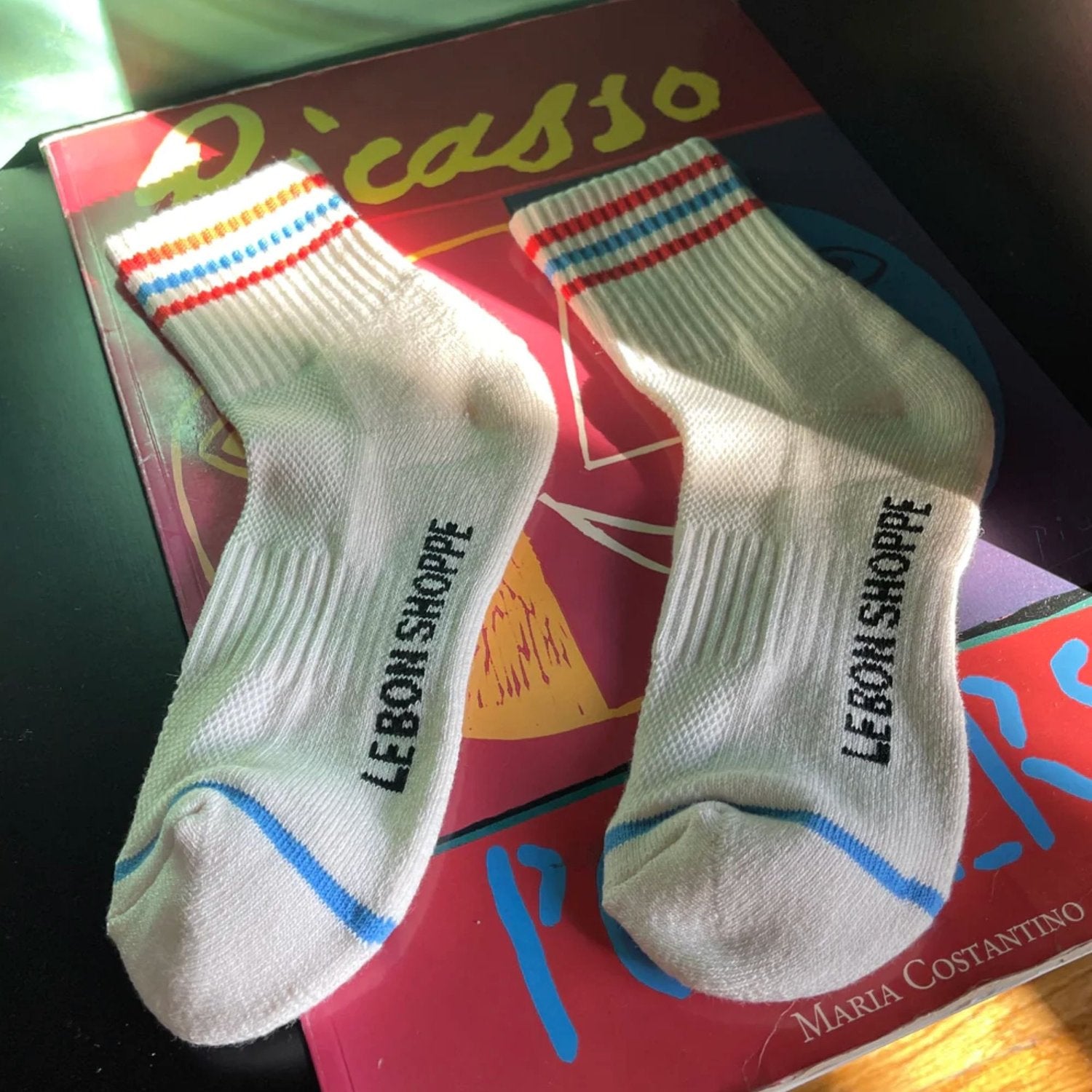 Girlfriend Socks Leche