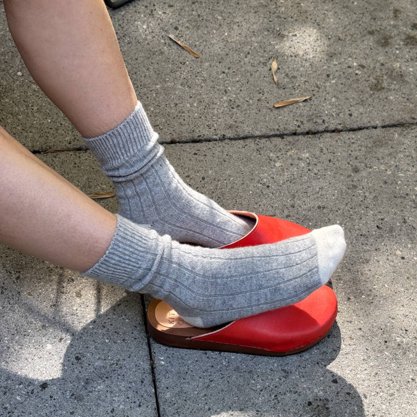 Classic Cashmere Socks: Grey Melange