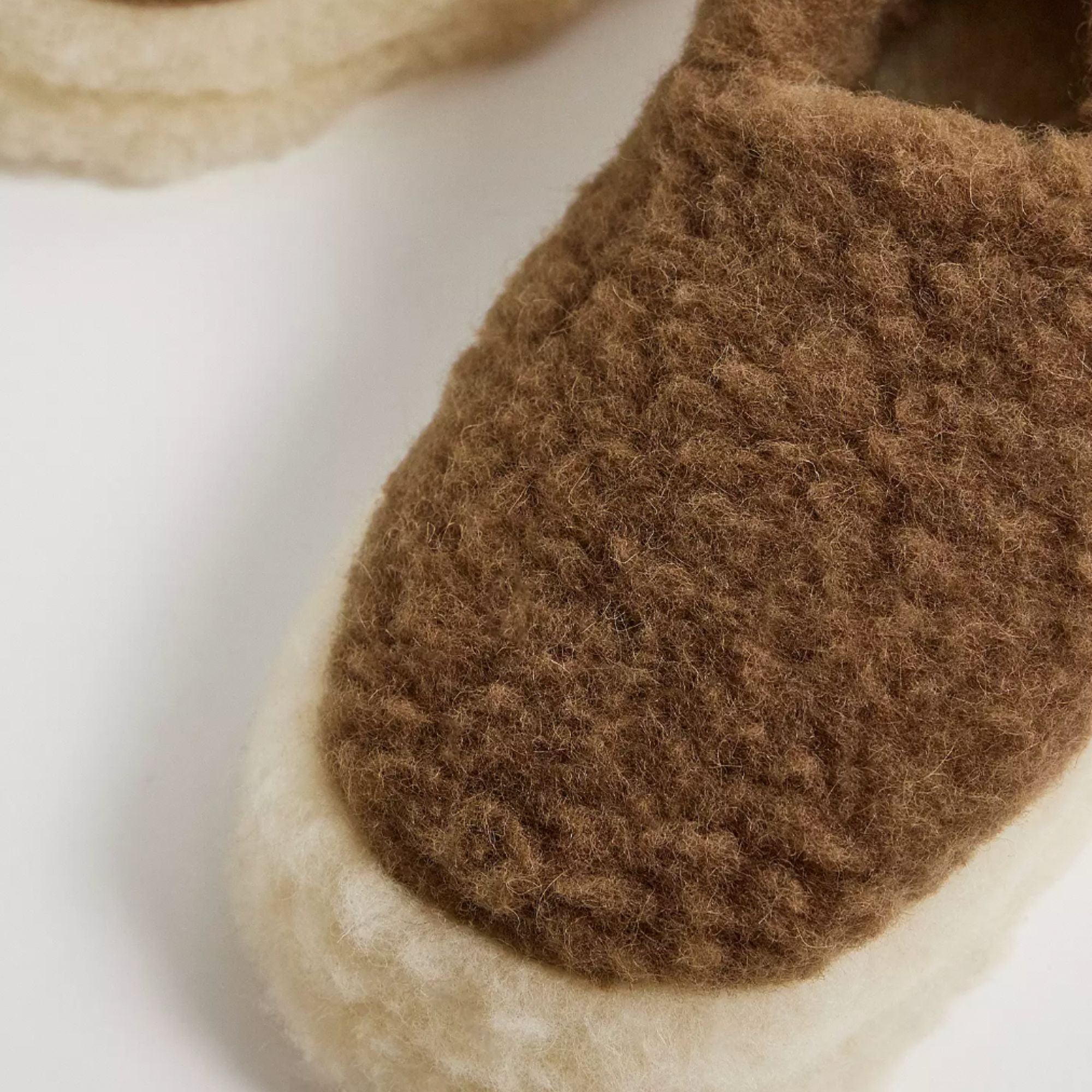 Full Slippers - Brown