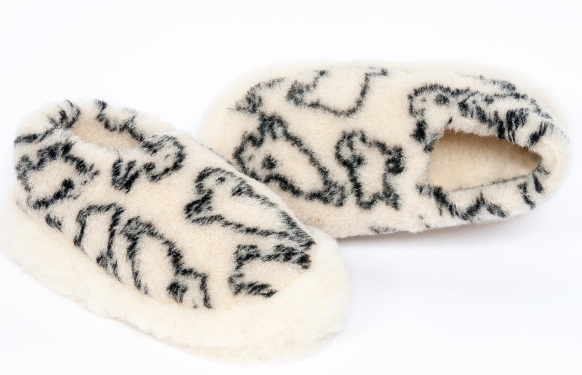 Full Slippers - Sheep Print