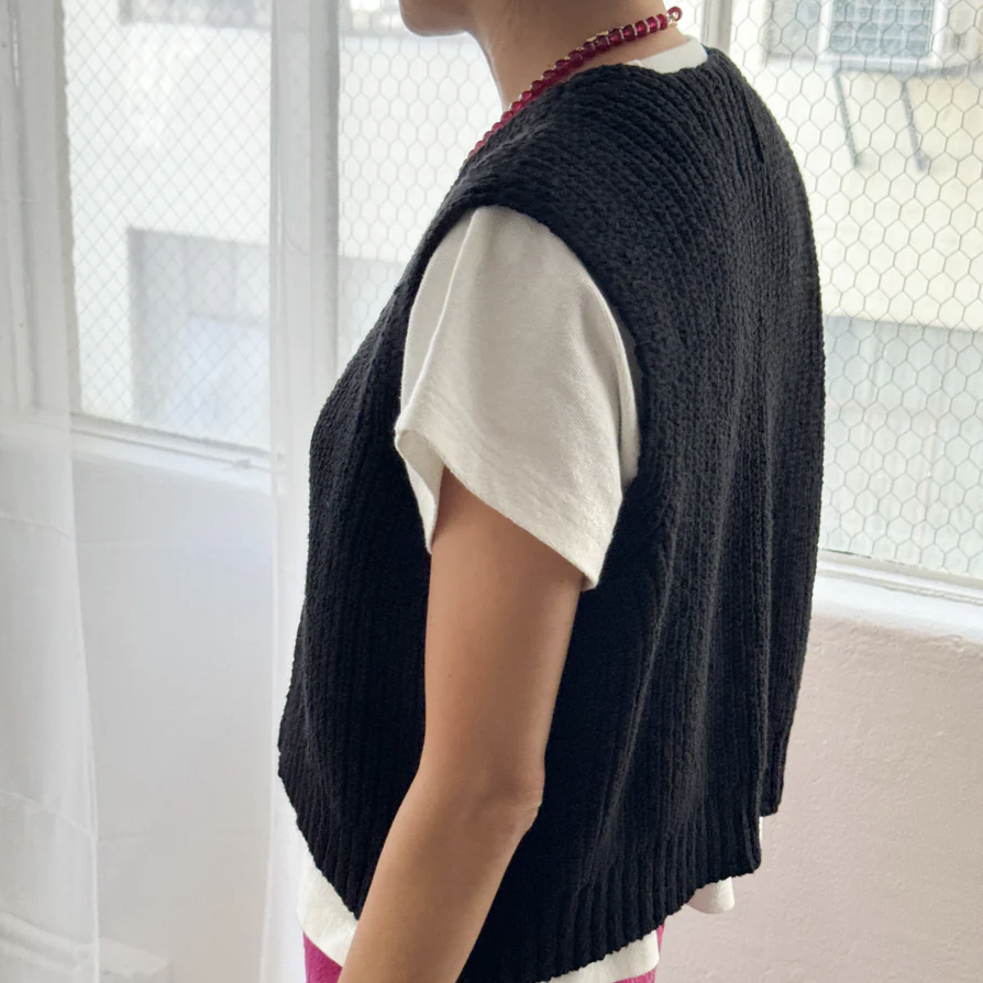 Granny Cotton Sweater Vest Black