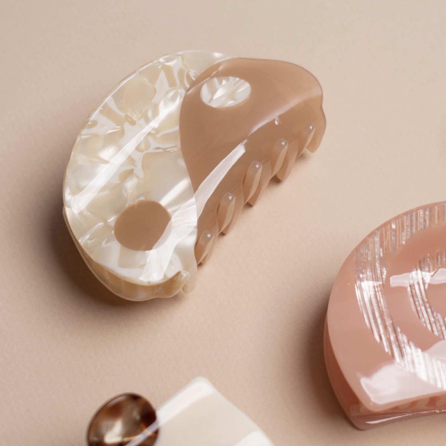 Darjeeling Large Yin-Yang Claw