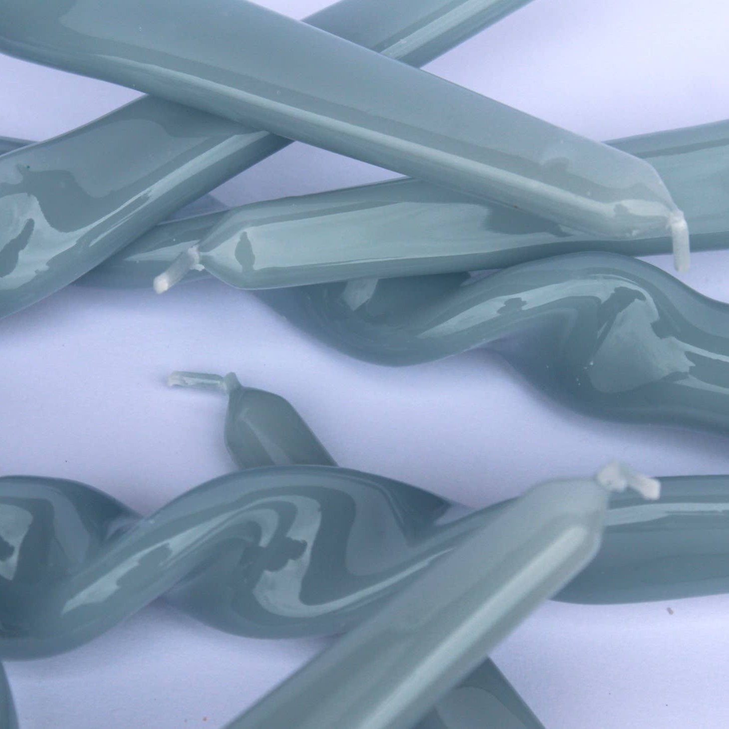 MÆGEN Twist Taper Candles - 3 Pack - Cornflower blue