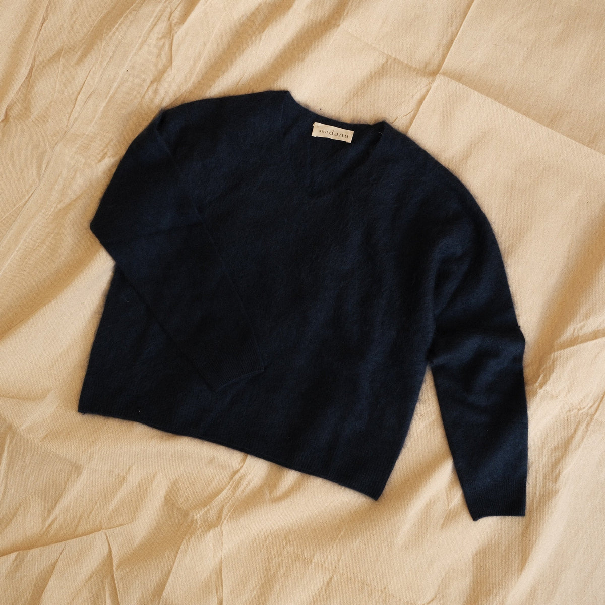 Jean V-Neck Knit - Navy